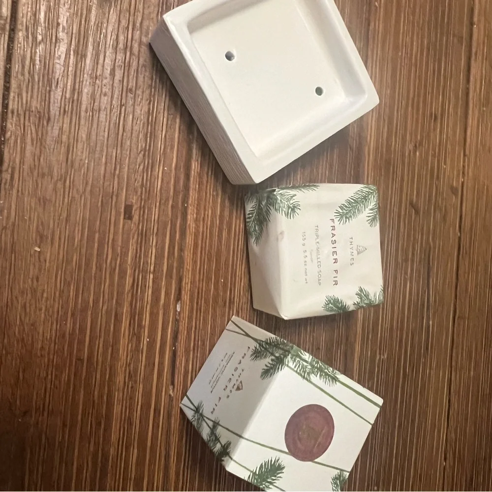 🆕🌲Thymes Frasier Fir Votive Candle and Soap with Wooded Pattern Soap Dish 🌲🆕